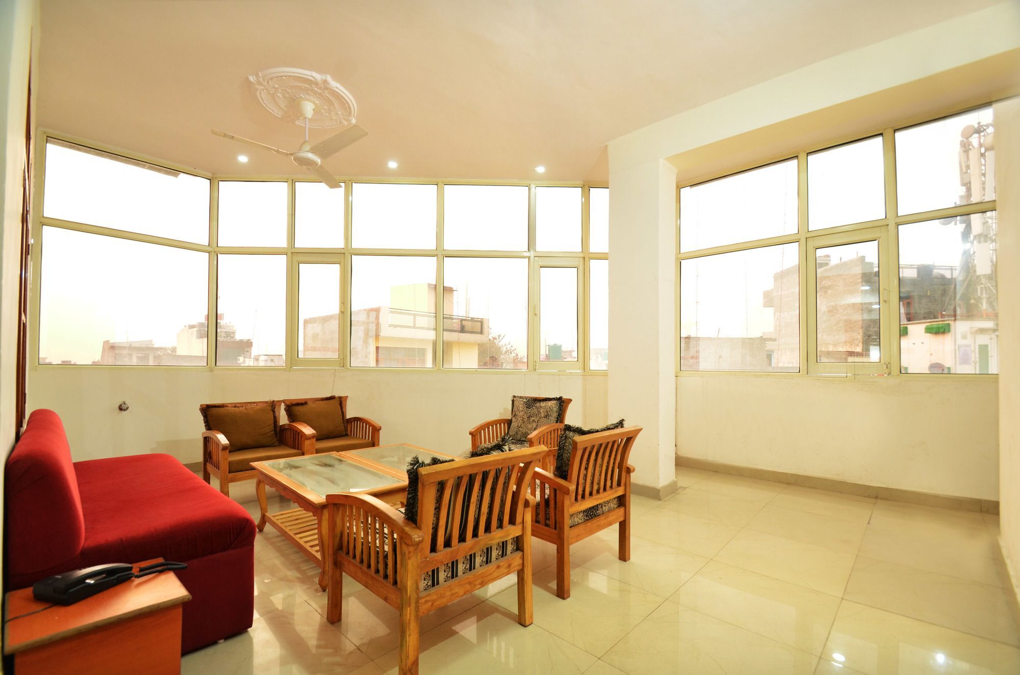Oyo Platinum Inn Nayagaon Exterior photo